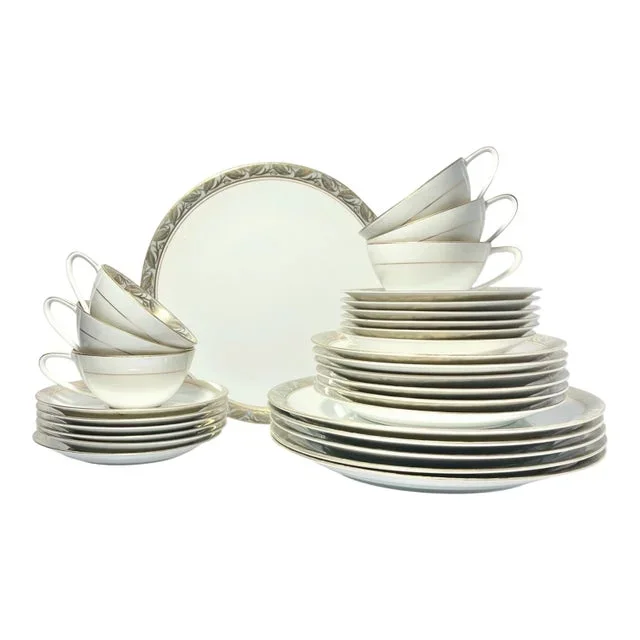 1950s Noritake “Greta” 30-Piece Bone China Dinnerware Set, Service for 6