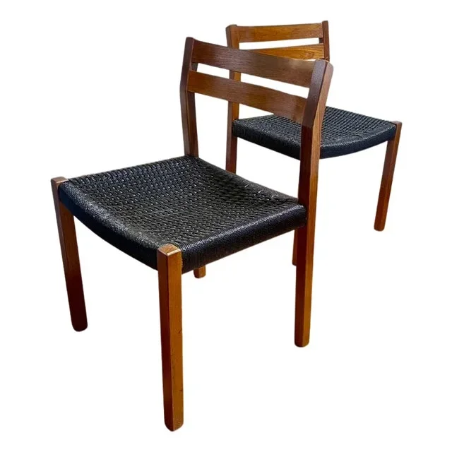 1950s Pair of Arne Hovmand-Olsen Model #401 Dining Chairs for j.l. Møller, Denmark – Painted Seats