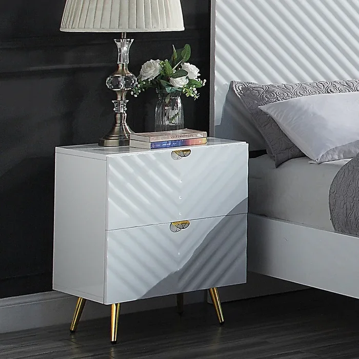 ACME Gaines White High Gloss Finish Nightstand Model BD01035