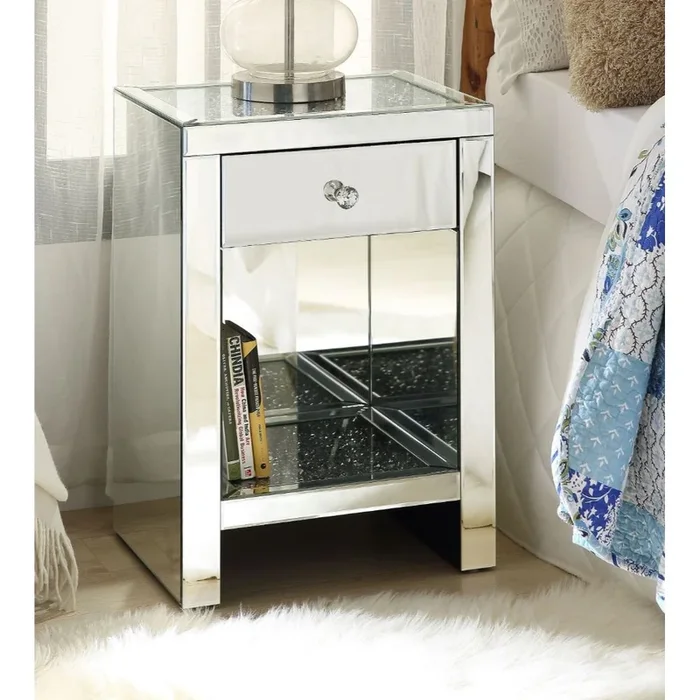 ACME Noralie Mirrored & Faux Diamonds Accent Table Model 97654