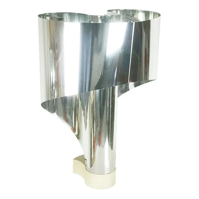 Chrome Plated and Painted Metal Spinnaker Table Lamp by C. Corsini, G. Wiskemann for Stilnovo, 1968