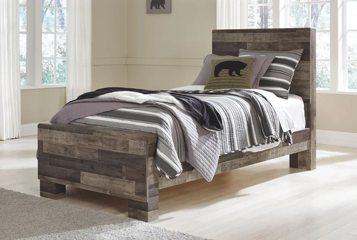 Derekson – Panel Bed