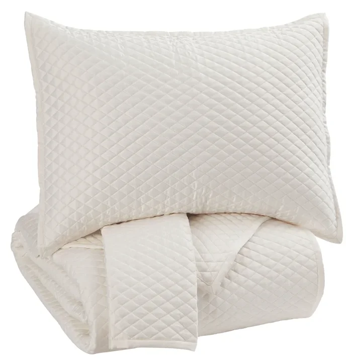 Dietrick – Ivory – King Quilt Set
