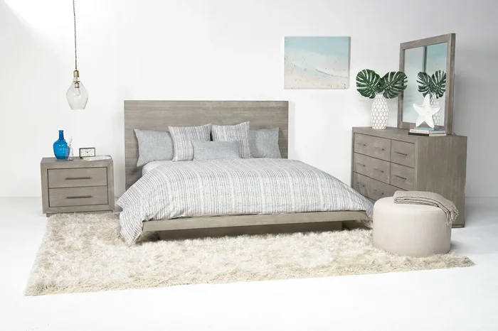 Melbourne Panel Bed, Dresser, Mirror & Nightstand in Gray, Queen