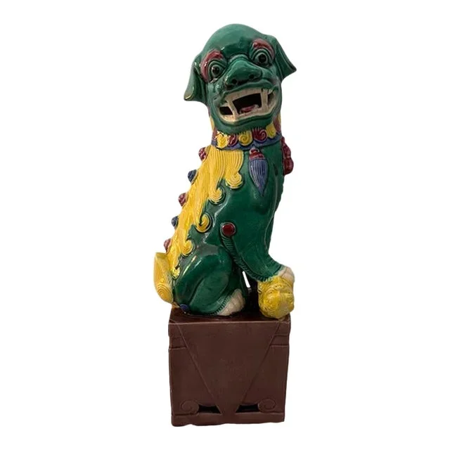 Mid 20th Century Chinese-Marked Porcelain Guardian Food Dog
