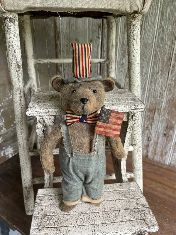 Primitive Americana Bear