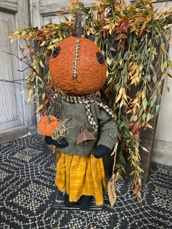 Primitive Hester Pumpkin Girl