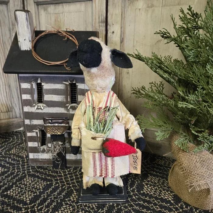 Primitive Josie Sheep